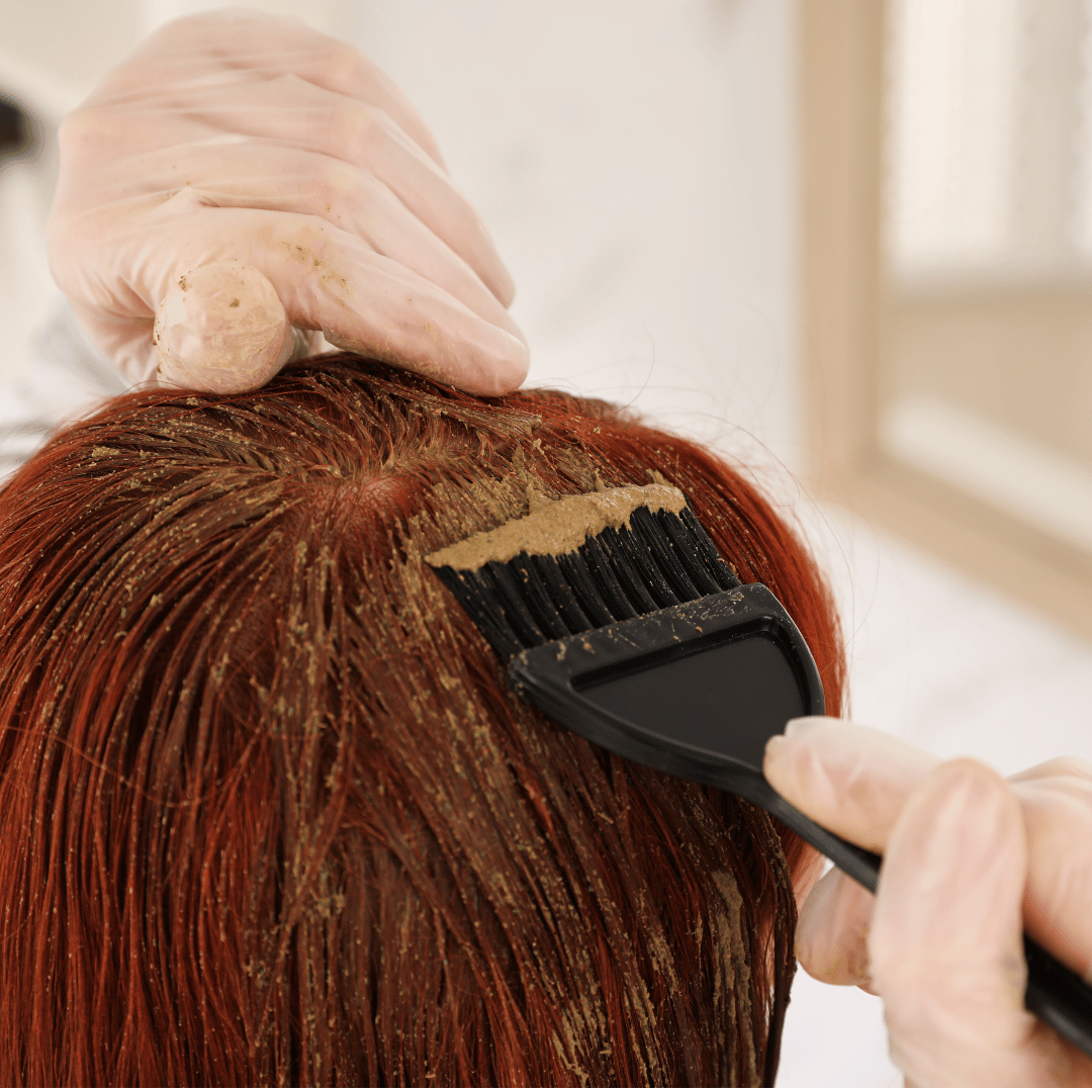 Enlever le henné des cheveux : ce qui marche (et ce qui ne marche pas)
